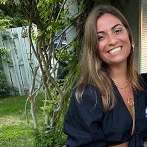 Meet your Posher, Carli